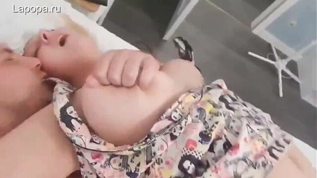 Такое эстетичное очко анальной наездницы (Секс Порно Домашнее Home Porn Sex) 18+