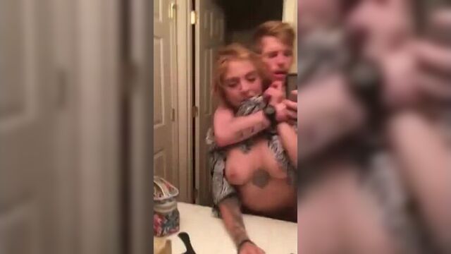 Бухущая девка на вписке уже устала давать всем подряд [порно, секс, porno, домашнее, tiktok, видео, вписка, миниатюрные]