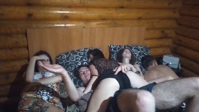 ПОРНО ВПИСКА - ШЛЮХА ИЗНАСИЛОВАЛА ПАРНЯ [2020]