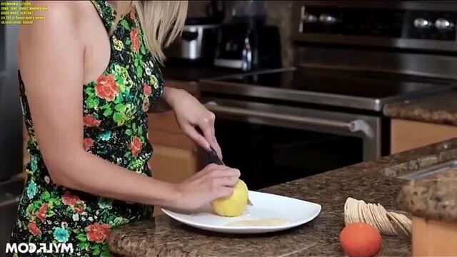 Мачеха трахнула пасынка