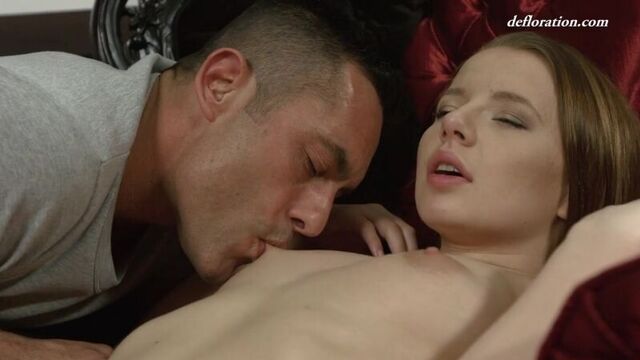 Вкусно 18+|Порно вк|Porno|Русская деваха лишилась девственности с иностранцем