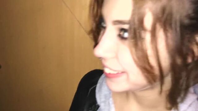 [Pornhub] Секс в русском подьезде / Прогулка со спермой в трусиках