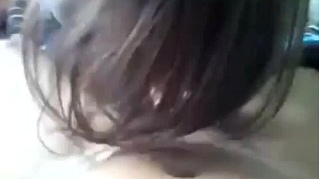 sexoz.ru____1_Armyanka_v_obwezhitii_vstretila_byvshego_hahalya_i_pososala_penis.mp4