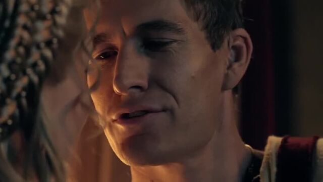 Сцены с обнажением и сексом из 3 сезона сериала Спартак