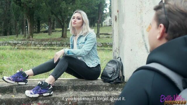 Русский секс с блондинкой, шантажировал, напоил и трахнул