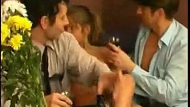 Изнасилование именинницы ( ххх порно )