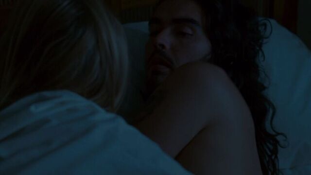 Мила Кунис (Mila Kunis) и Кристен Белл (Kristen Bell) голые в фильме «В пролёте» (2008)