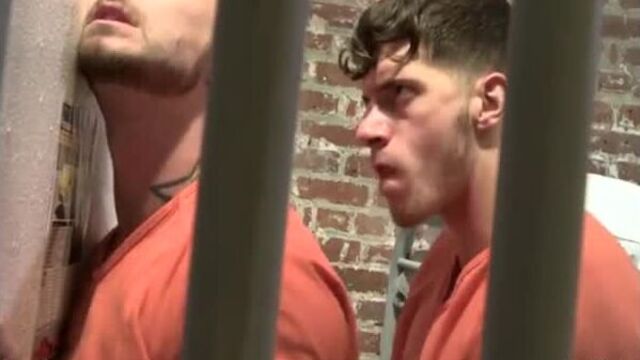 Зек жестко выебал сокамерника - Jessie Colter & Ty Roderick [гей порно, трах, ебля, анал, gay porn]