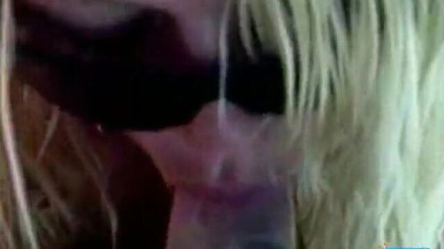 Памела Андерсон