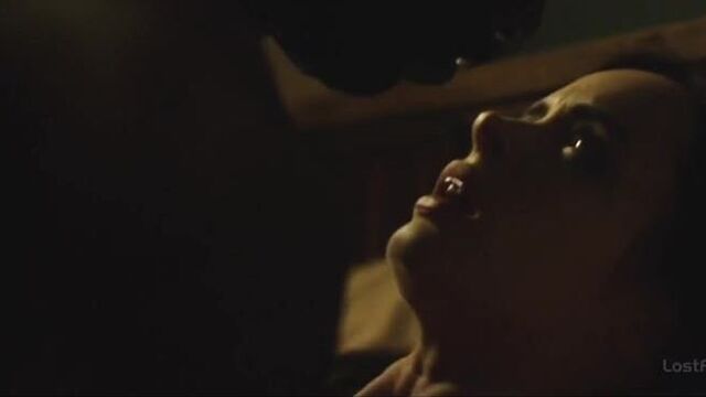 Кристен Риттер(Jessica Jones) - Соблазнила Негра на Жесткий секс (Межрасовый секс в Кино) Interracial nude scene