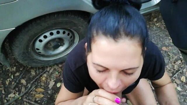 Трахнул попутчицу в лесу