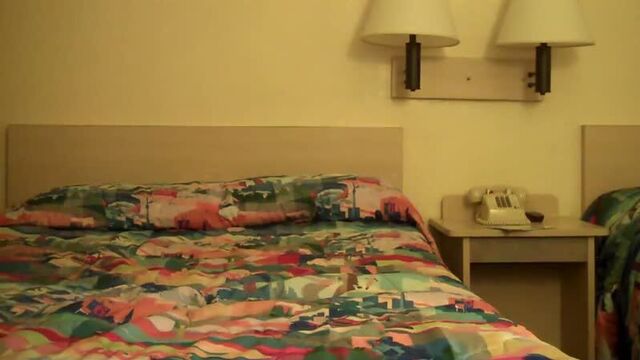 Секси порно актриса сосет член своему другу sexy milf whore suck dick at coach порно Webcam оргия