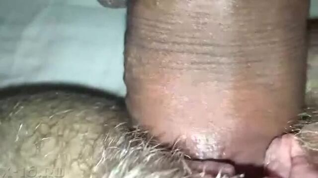 uzsekis.mobi_mujchina_vhodit_chlenom_vo_vlagalische_svoei_kazahskoi_supruge_i_naslajdaetsya_79-1.mp4