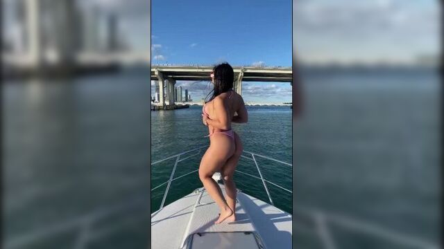 Порно негритянки. Секс видео онлайн с красивыми негритянками.