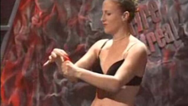 Голый фокус. Видео прикол (wantprikol.ru)