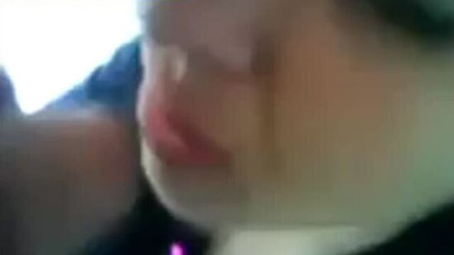 Дал в рот деревенской шалаве