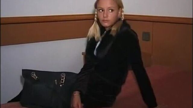 Вудман пробует новую юную попку на кастинге (Woodman Casting, anal)