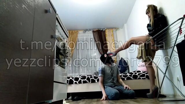 Домина Евгения - Мой Раб (английские субтитры)