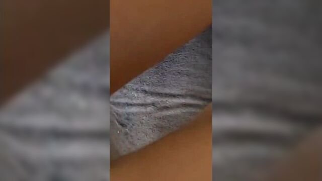 Домашнии _русскии _секс_снятыи _на_аи фон (360p).mp4