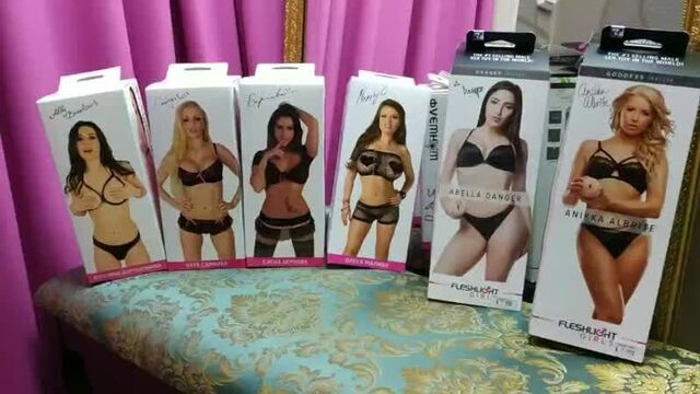 Слепки вагин и ануса известных порнозвезд. Fleshlight Girls и Флешнаш