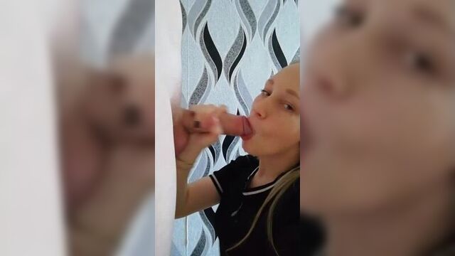 Отсосала член однокласснику после уроков [Студент, школьница, застукали, молодые