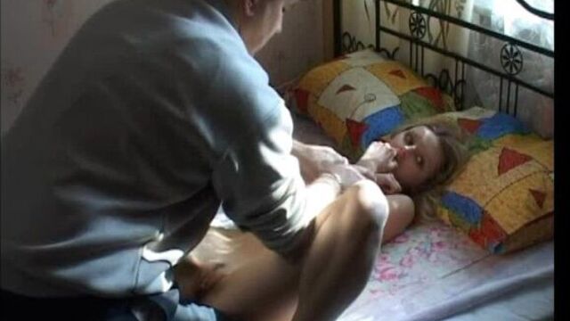 Кристина развлекается с парнем в гостях Заставил сосать и трахаться Лелик milf teen порно amateur секс blowjob anal sikiş amatör