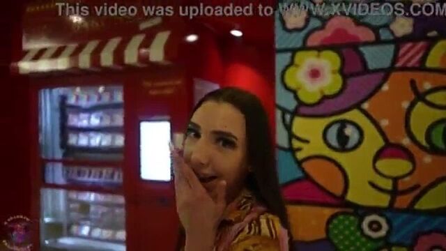 Выебал королеву ада