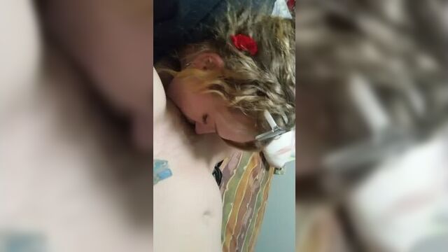 отлизала киску по пьяни