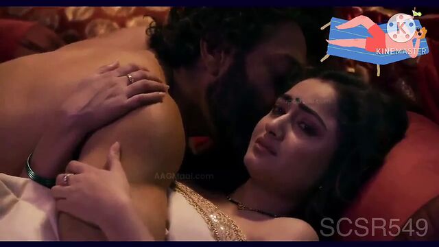 Сексуальную и горячую индийскую дези трахает баба