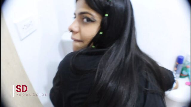 Дурачиться с моей сводной сестрой - порно на испанском