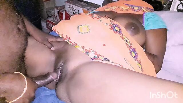 Cute and hot bhabhi ko pahli bar choda