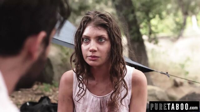 Пара меняет секс на выживание в футуристическом порно триллере