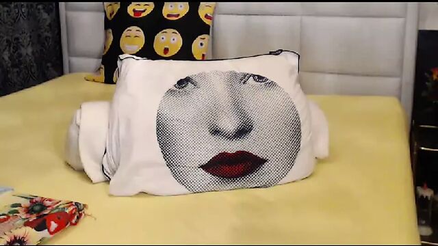 Бесплатный бесплатный секс-чат с happywomanon d112