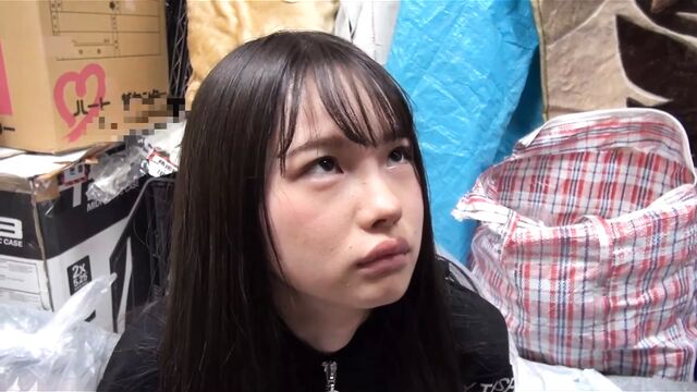 Обожающий секс с молодой такой деликатной и маленькой женщиной, что она ломается, когда ты обнимаешь ее (часть 1)