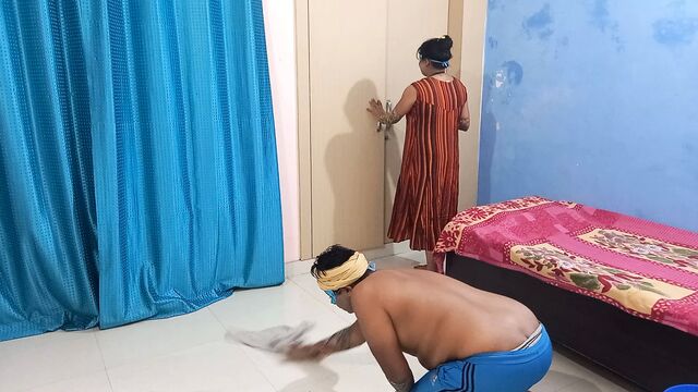 Desi londa & Rani Darling, Ramu Nokar or malkin ki mast chudai hindi desi story video