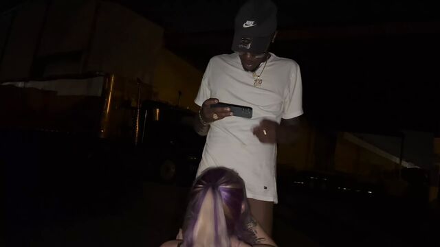 Bigdaddykj: она изменяла своему бойфренду для ее первого просмотра большого черного члена