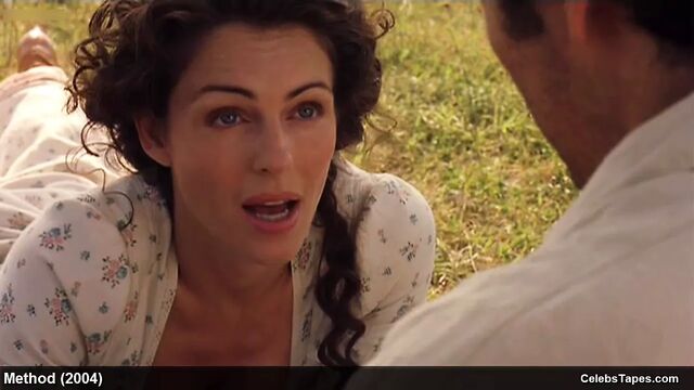 Горячий секс со знаменитостью Elizabeth Hurley и эротические сцены из фильмов