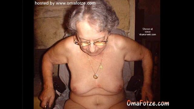 OmaFotze - фотографии возбужденных старых бабушек в любительском видео