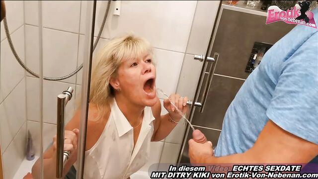 Немецкая зрелая домохозяйка трахает молодого парня и застукала мужа