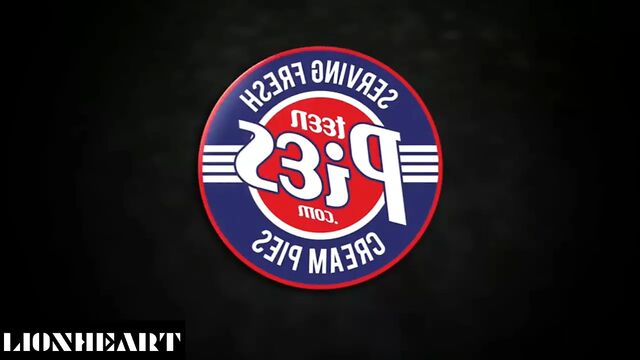 Я трахнул жену моего друга и зашел внутрь ее киски