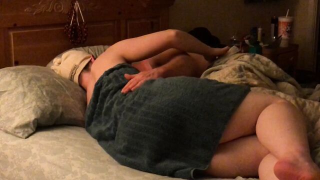 Неверная жена показывает, как я доминирую над ее умом, смотри до конца!