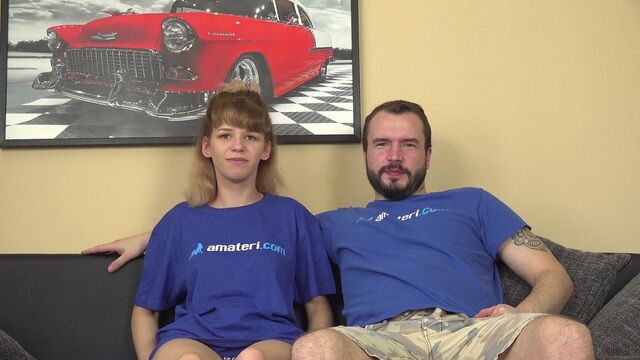 Он встретил возбужденную девушку на сайте знакомств