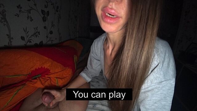 Настоящий. сводная сестра и сводный брат занимаются анальным сексом - женщина в видео от первого лица 4k