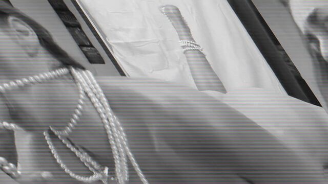 Во время массажа отымел юную хозяйку