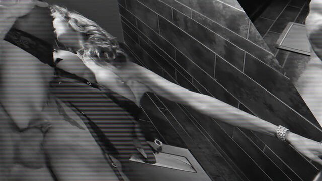 Слиняла от супруга ботаника потрахаться с незнакомцем