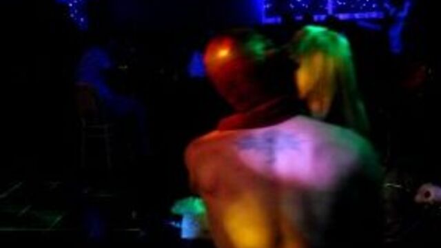 Экстрим эротик шоу - Бешеные Псы!!!