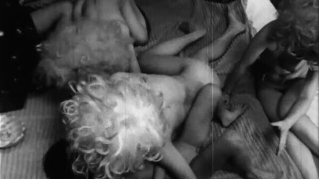 Томатный кетчуп Императора / Tomato Kecchappu Kôtei / Emperor Tomato Ketchup (1971 Сюдзи Тераяма) HD