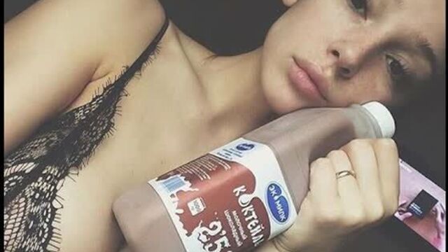 СЛИВ Насти Ивлеевой (Секс Порно Домашнее Порево Трахает Попка Сиськи брюнетка сексапильная девушка горловой минет кончил 18+