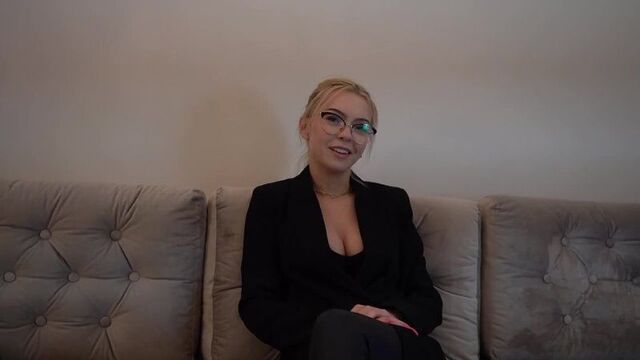 Сексолог Lis Evans помогает пациенту