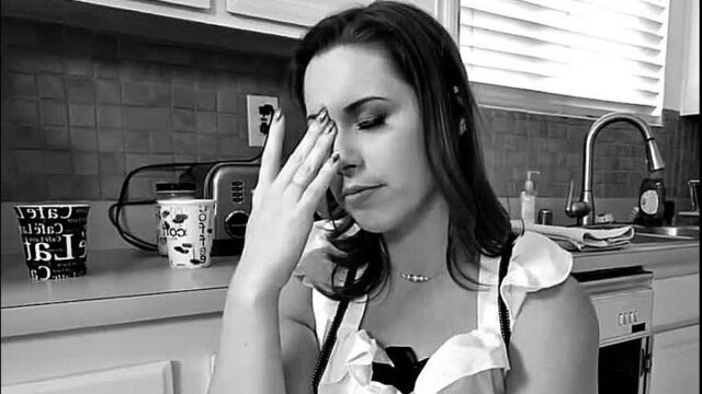 ПОРНО ИНЦЕСТ -- МАТЬ ГОТОВИЛА СЮРПРИЗ ОТЦУ -- порно на русском языке - Edyn Blair